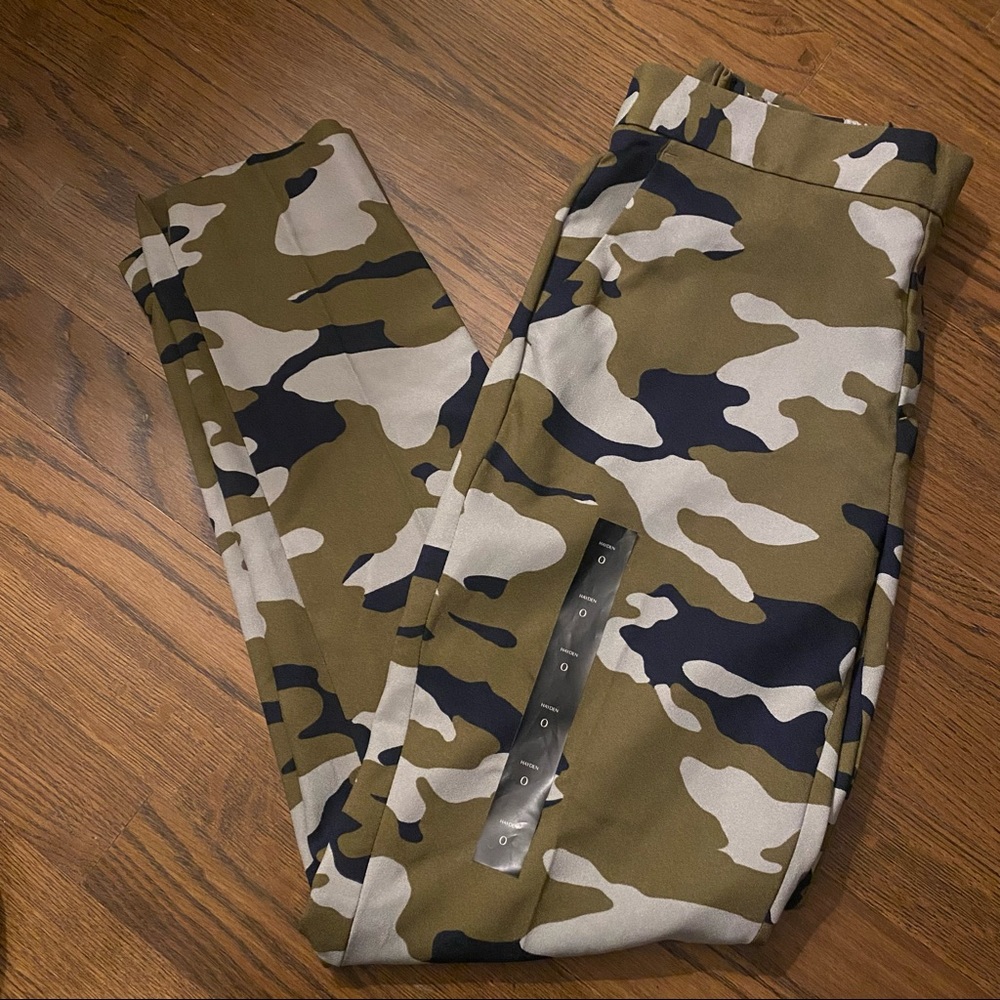 NWT Banana Republic Hayden Camo Pant